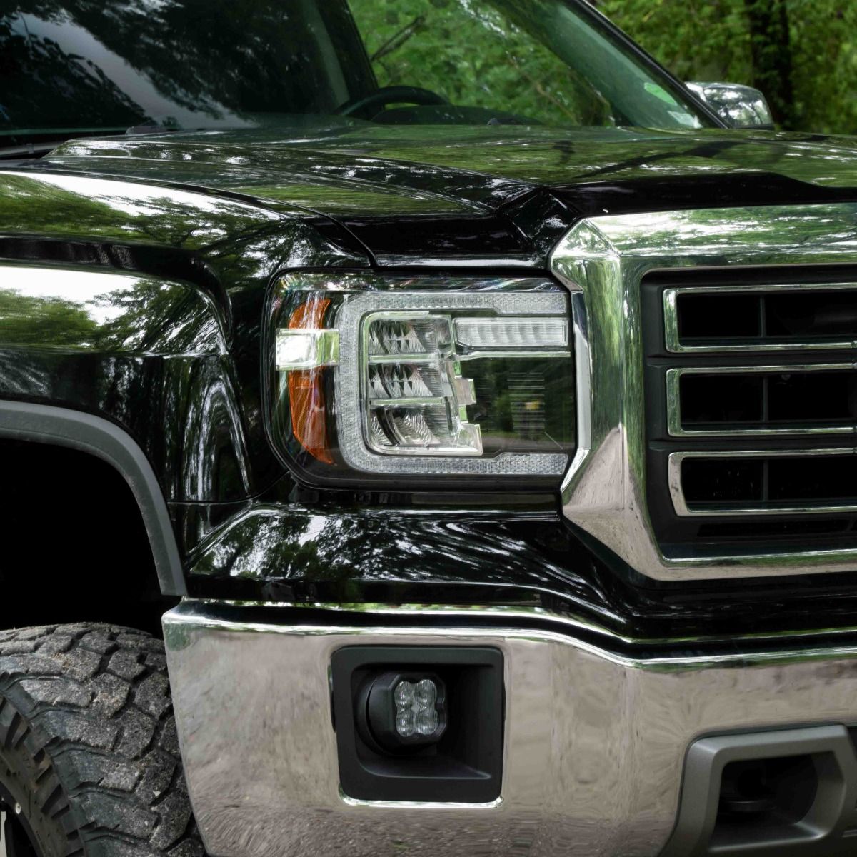 2014–2018 GMC Sierra 1500 and 2015-2019 GMC Sierra 2500 & 3500 Full LED Reflector Headlights with Sequential Turn Signals & C-Shaped DRL (Pair)