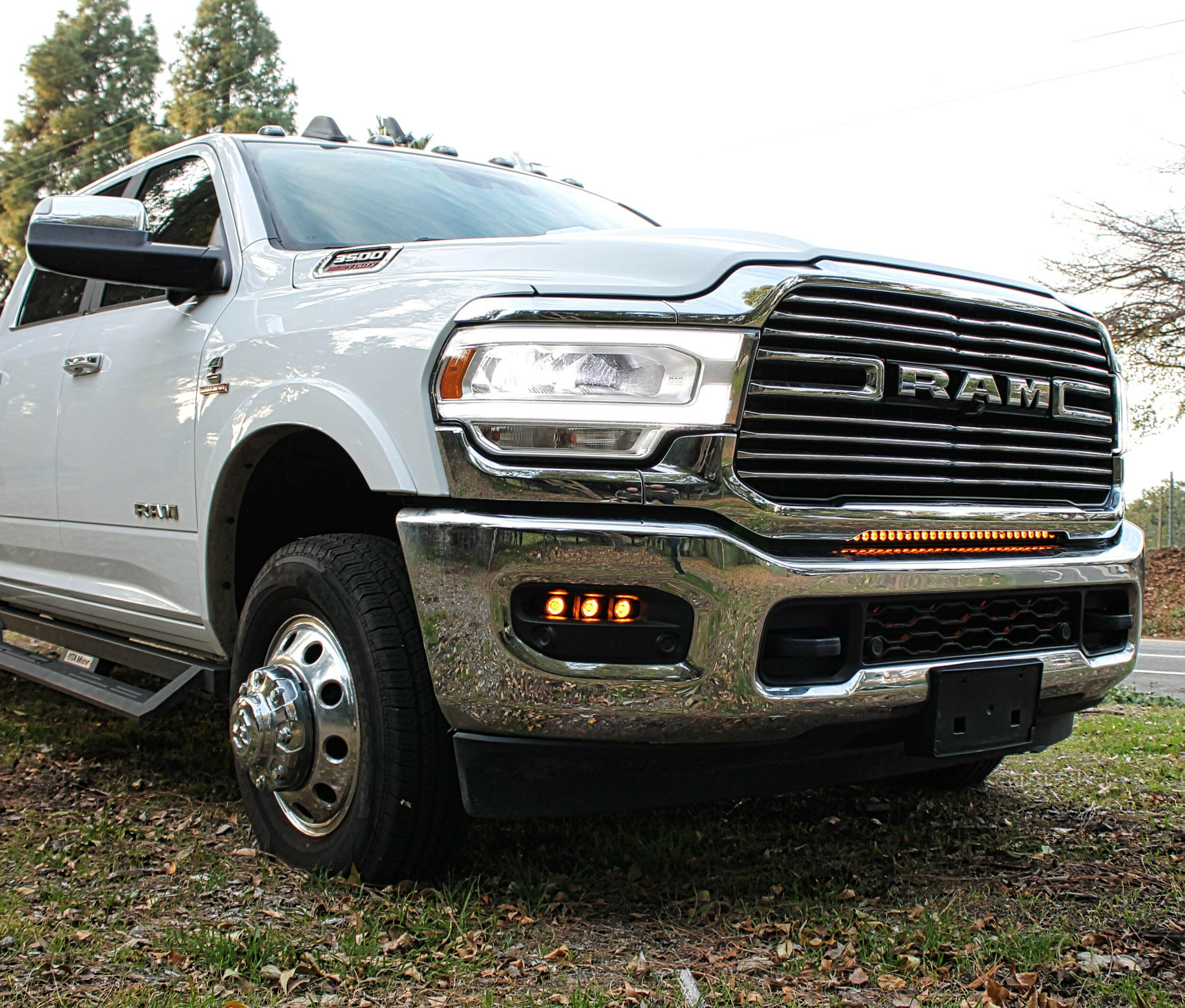 2025+ RAM 2500/3500 Fog Light Kit